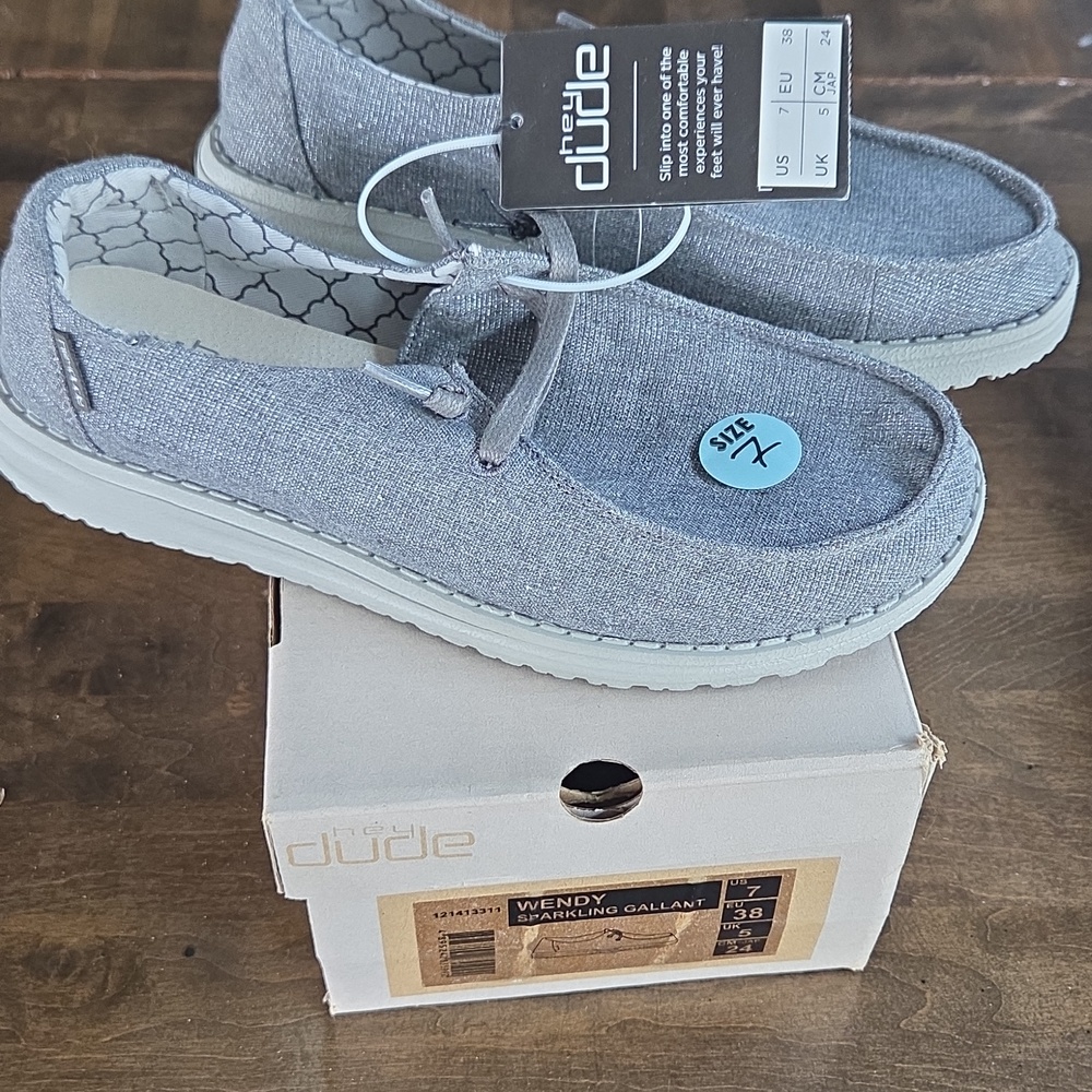 Hey Dude Size 7 Sparkling Gray Slip-On Loafers